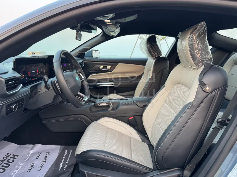 2024 فورد موستانغ جي تي