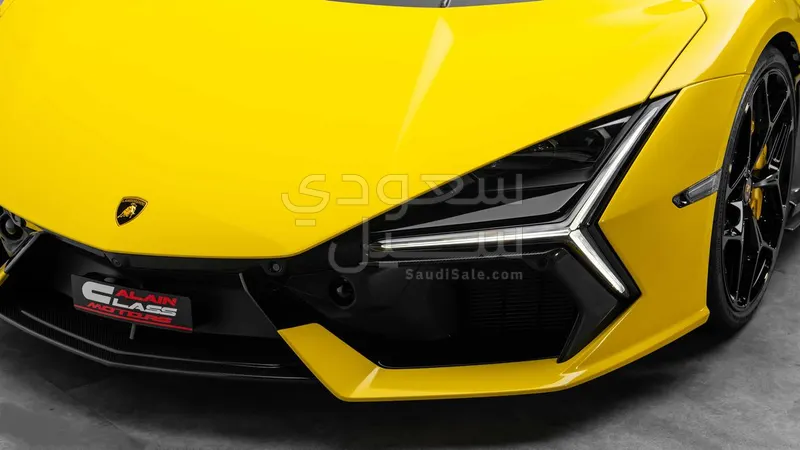 2024 لمبرجيني ريفويلتو