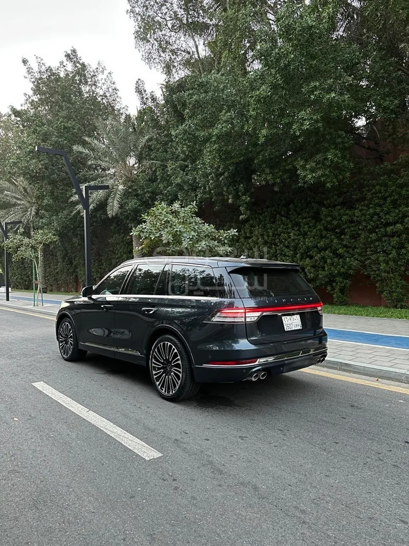 2022 لنكولن افياتور