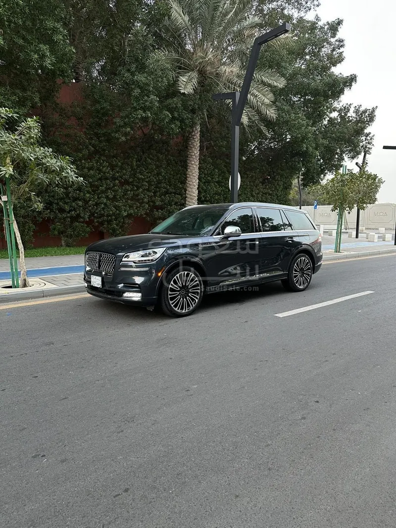 2022 لنكولن افياتور