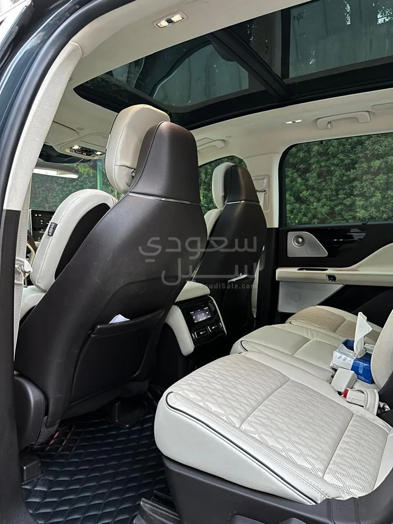 2022 لنكولن افياتور