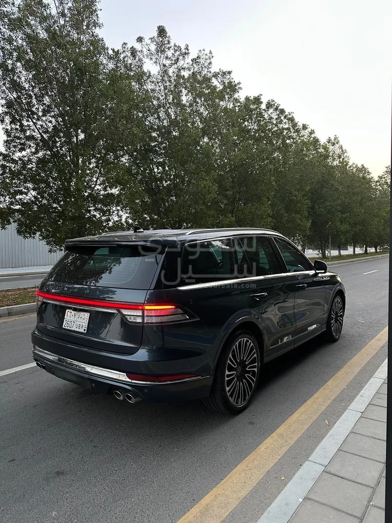 2022 لنكولن افياتور