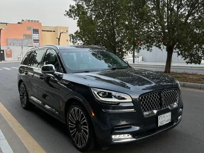 2022 لنكولن افياتور