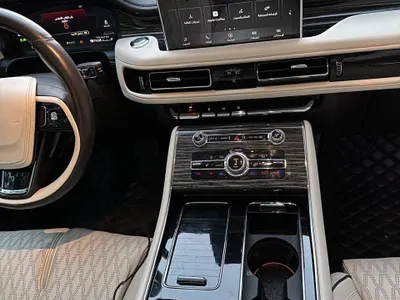 2022 لنكولن افياتور