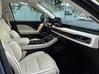 2022 لنكولن افياتور