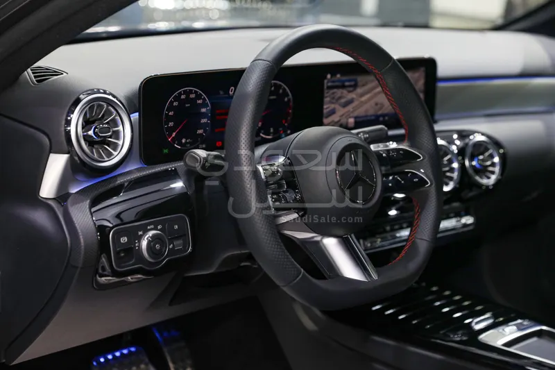 2025 مرسيدس - بنز أي 200