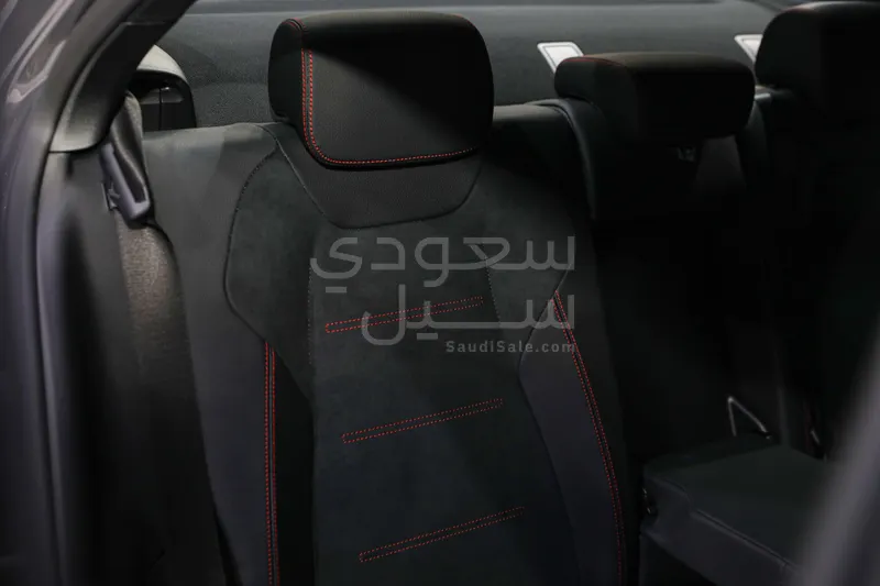 2025 مرسيدس - بنز أي 200