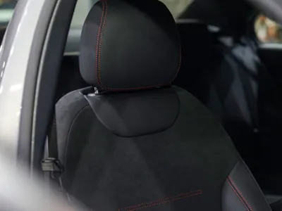 2025 مرسيدس - بنز أي 200