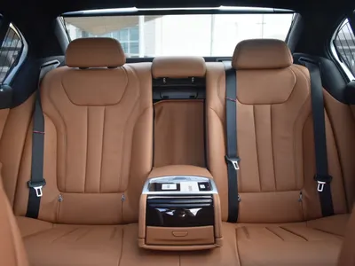 2019 بي ام دبليو الفئة السابعة 730 إل أي