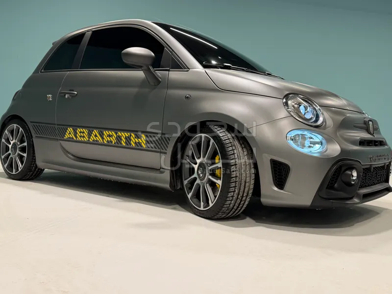 2024 فيات ابارث 695 كومبيتيزيون