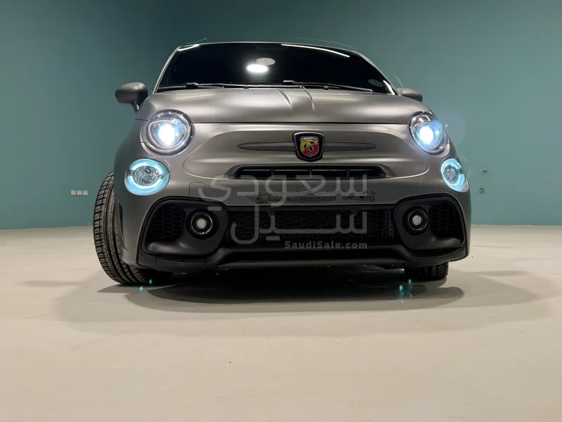 2024 فيات ابارث 695 كومبيتيزيون