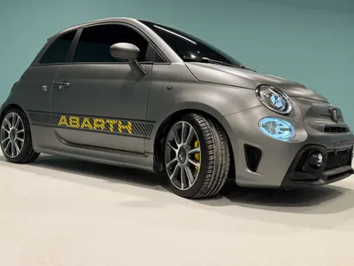 2024 فيات ابارث 695 كومبيتيزيون