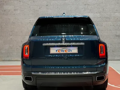 2021 رولز رويس كولينان بلاك بادج