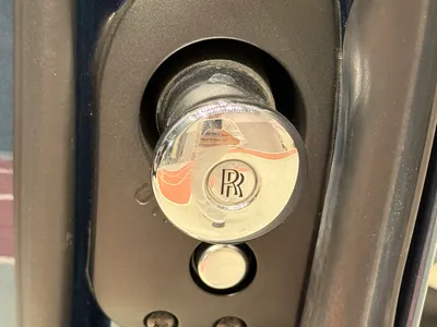 2021 رولز رويس كولينان بلاك بادج