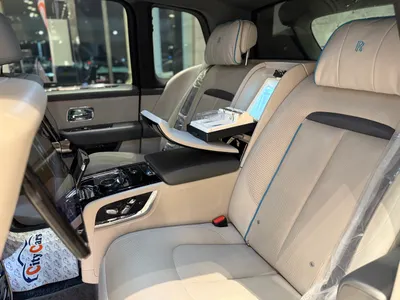 2021 رولز رويس كولينان بلاك بادج