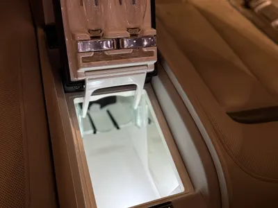 2021 رولز رويس كولينان بلاك بادج