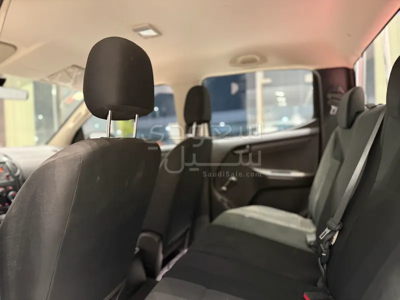 2023 ايسوزو دي ماكس غمارتين