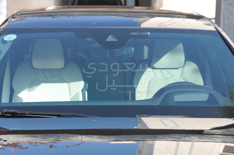 2023 اودي اي 8 50 تي إي اف اي