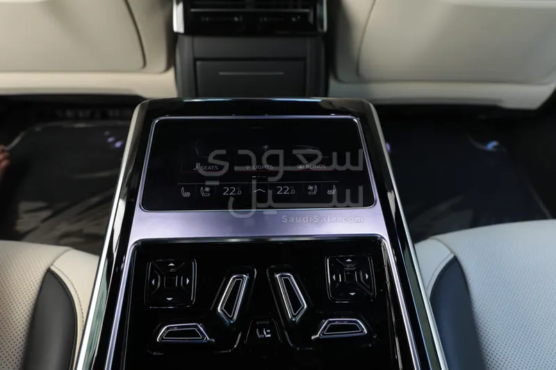 2023 اودي اي 8 50 تي إي اف اي