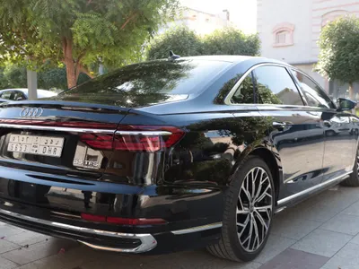 2023 اودي اي 8 50 تي إي اف اي