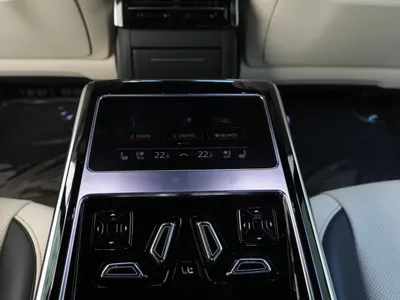 2023 اودي اي 8 50 تي إي اف اي