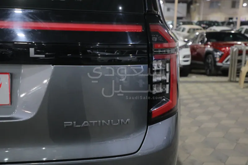 2025 نيسان باترول بلاتينيوم