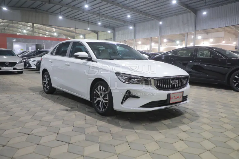 2025 جيلي امجراند جي اس