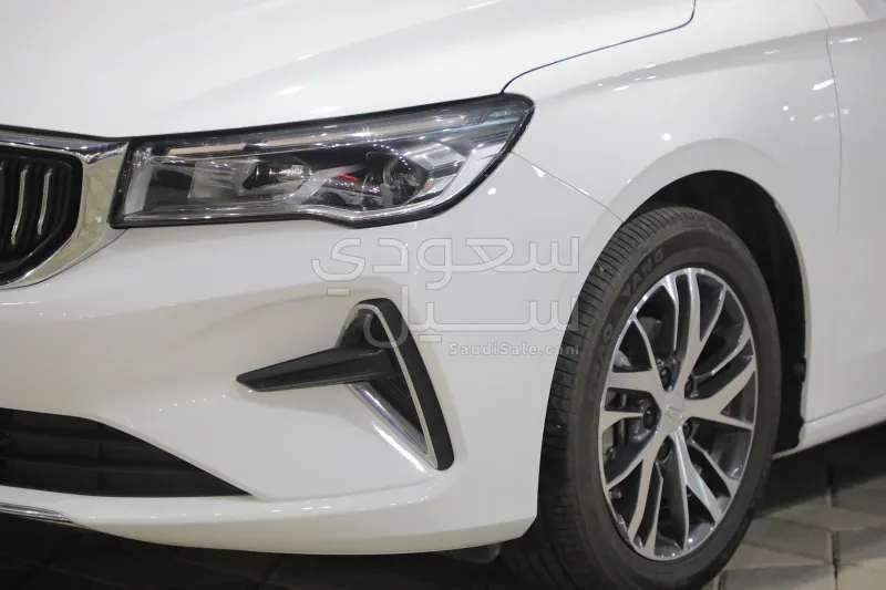 2025 جيلي امجراند جي اس