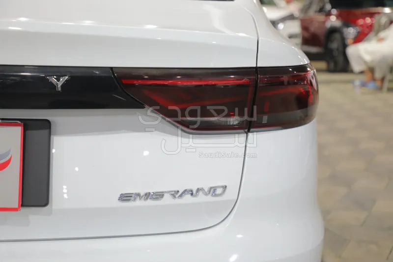 2025 جيلي امجراند جي اس