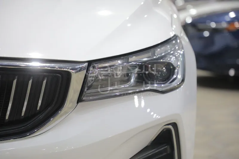 2025 جيلي امجراند جي اس