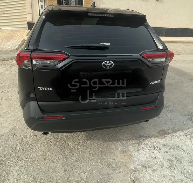 2024 تويوتا راف 4