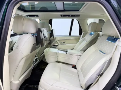 2024 لاند روفر رينج روفر اس في اوتوبيوغرافي