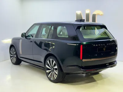 2024 لاند روفر رينج روفر اس في اوتوبيوغرافي