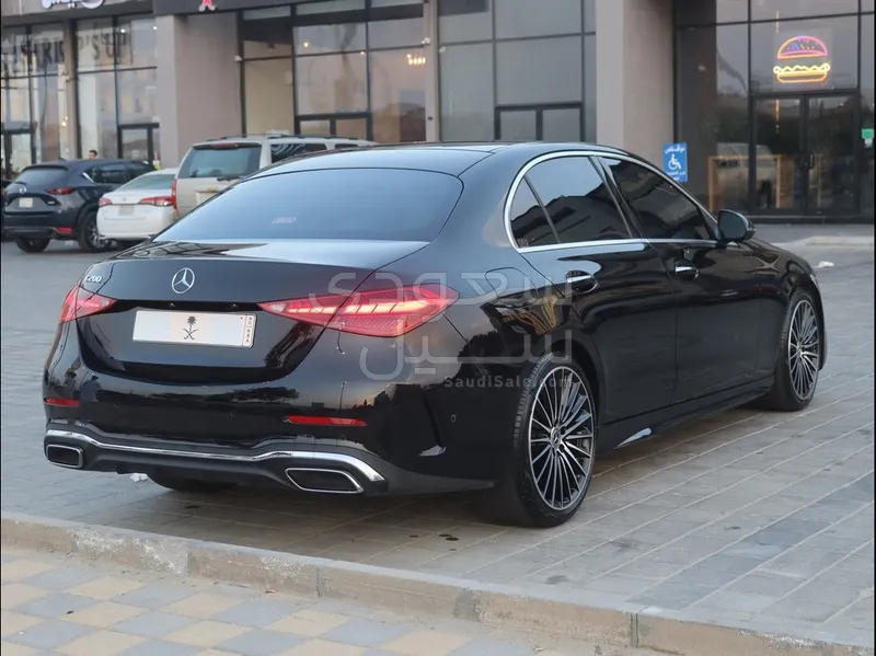 2025 مرسيدس - بنز سي 200