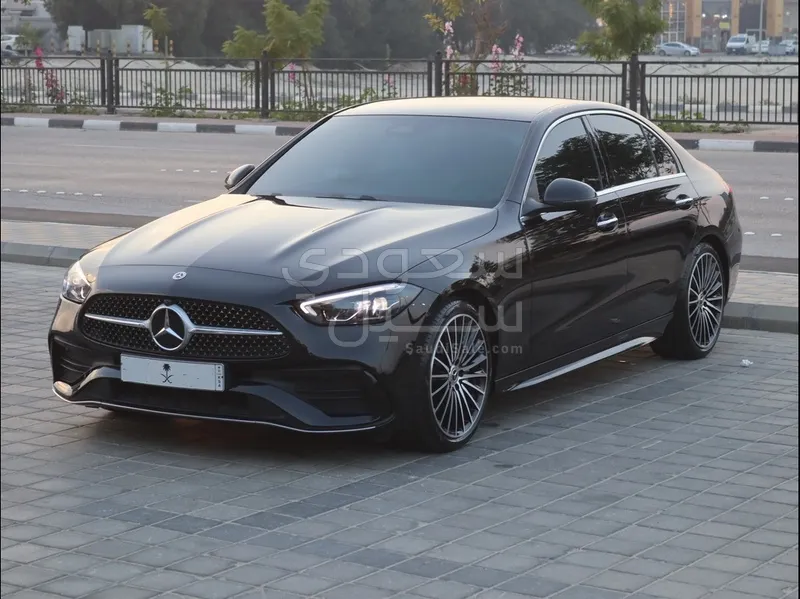 2025 مرسيدس - بنز سي 200