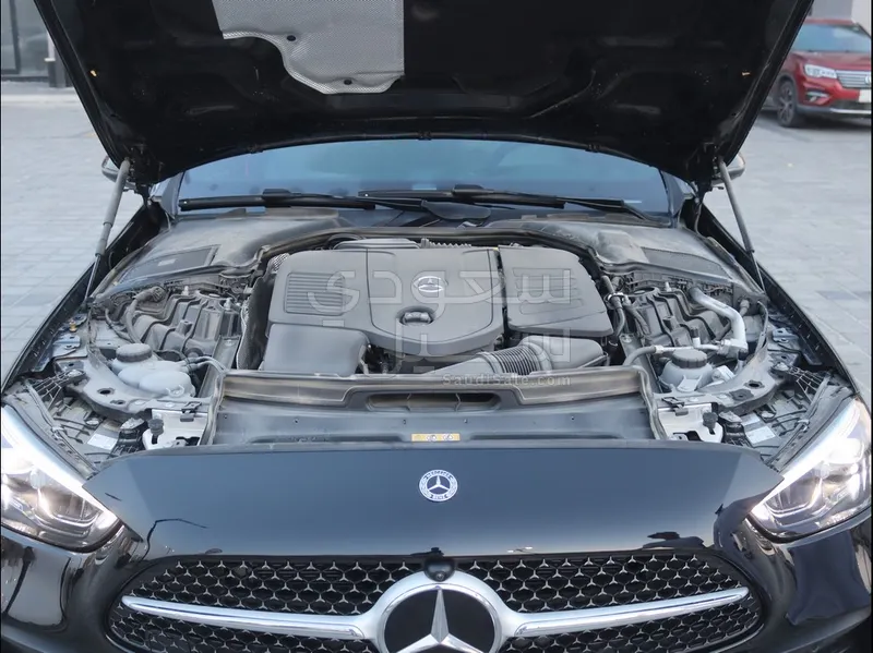 2025 مرسيدس - بنز سي 200