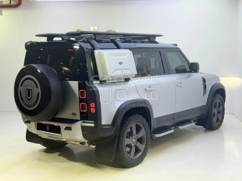 2020 لاند روفر ديفيندر اتش اس اي