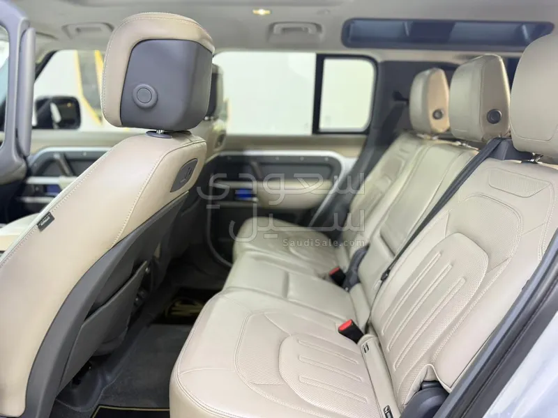 2020 لاند روفر ديفيندر اتش اس اي