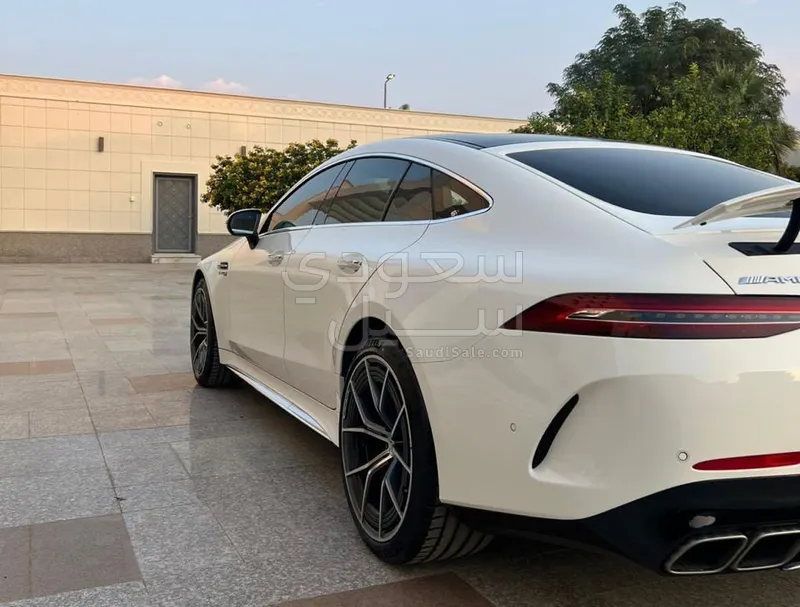 2023 مرسيدس - بنز جي تي 63إس