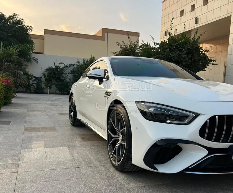 2023 مرسيدس - بنز جي تي 63إس