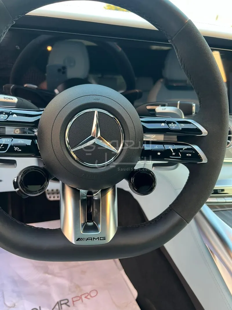 2023 مرسيدس - بنز جي تي 63إس