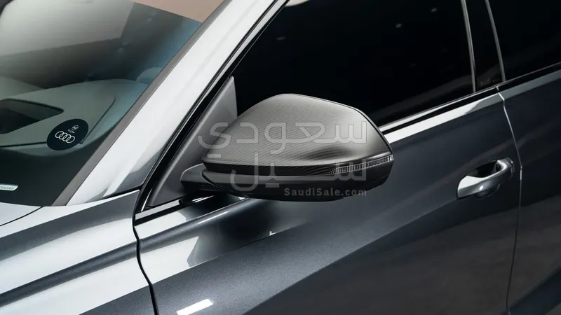 2025 اودي كيو 8 أر إس