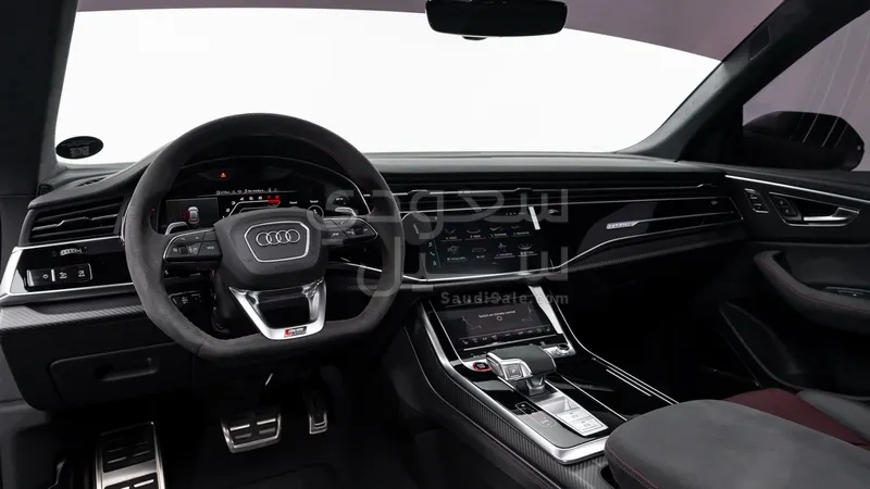 2025 اودي كيو 8 أر إس