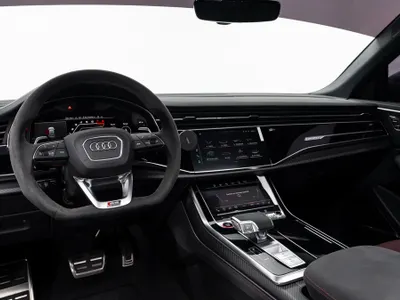 2025 اودي كيو 8 أر إس