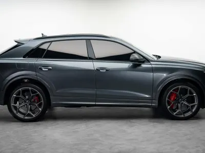 2025 اودي كيو 8 أر إس