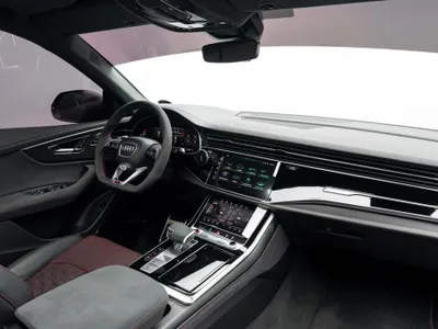 2025 اودي كيو 8 أر إس