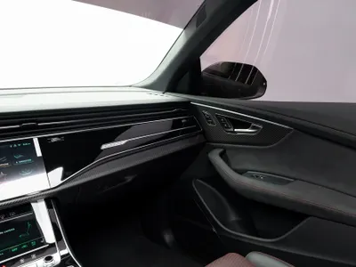 2025 اودي كيو 8 أر إس