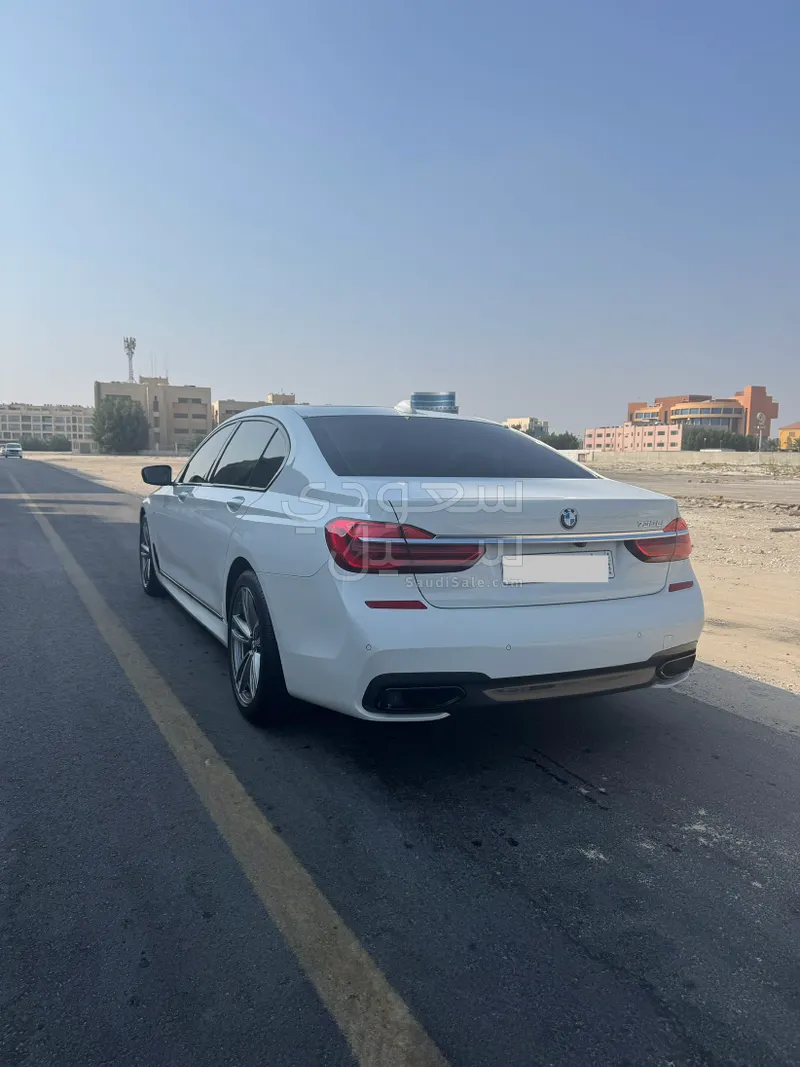 2019 بي ام دبليو الفئة السابعة 730 إل أي