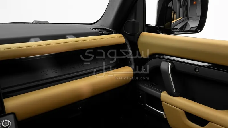 2026 لاند روفر ديفيندر اكس داينمك