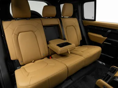 2026 لاند روفر ديفيندر اكس داينمك